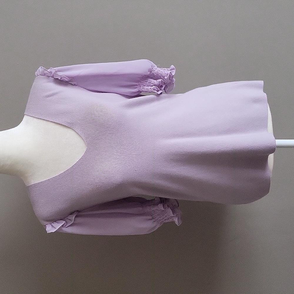 Lavender puff sleeve top